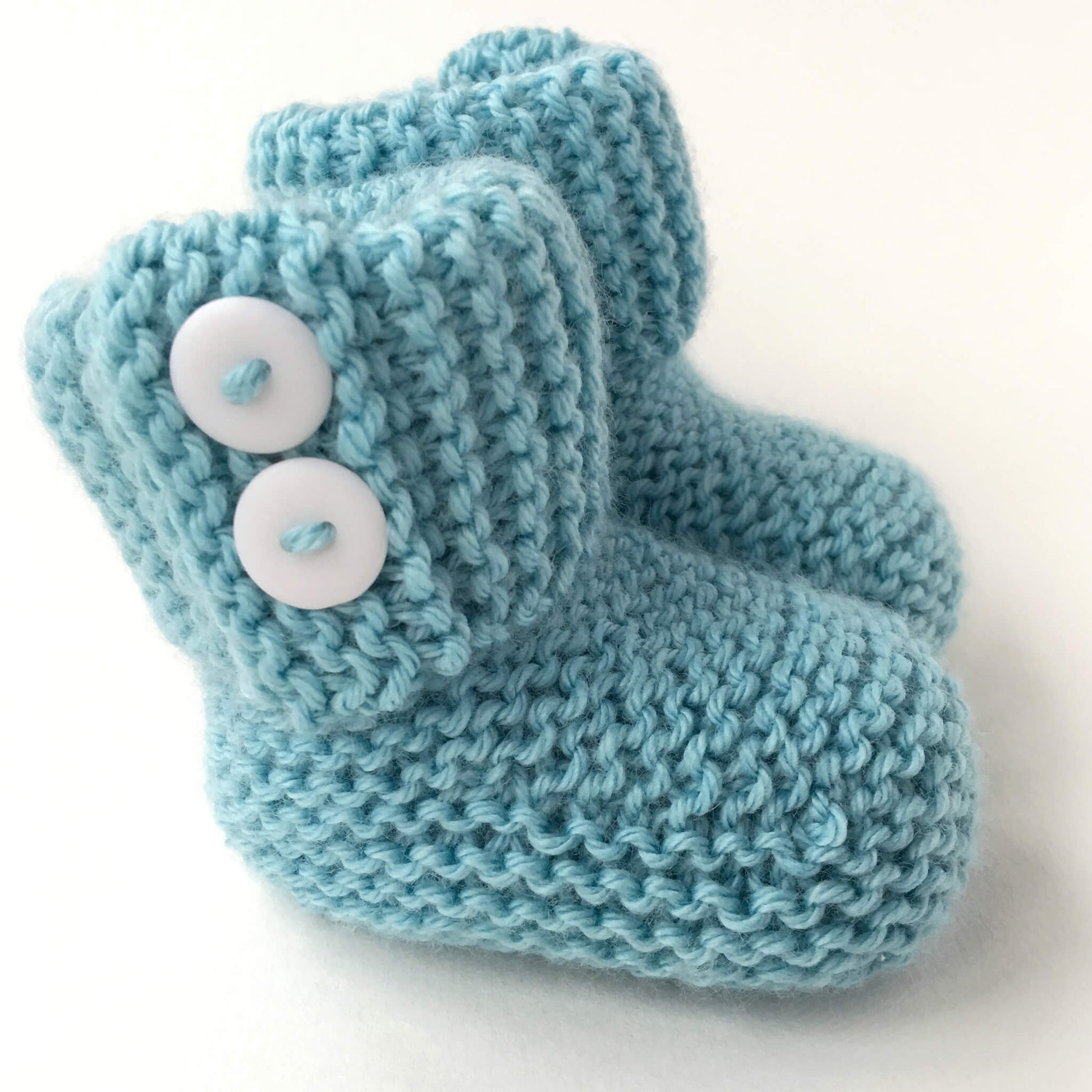 a knitting pattern for easy to knit baby booties