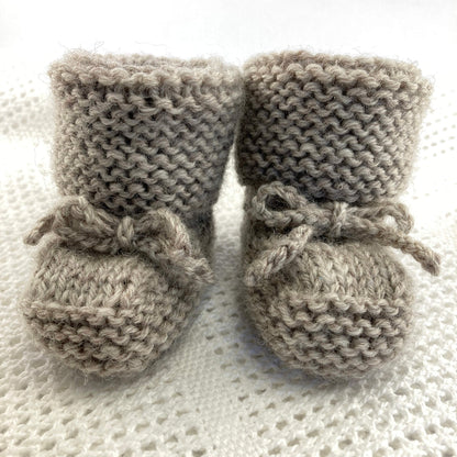 a simple knitting pattern for baby booties