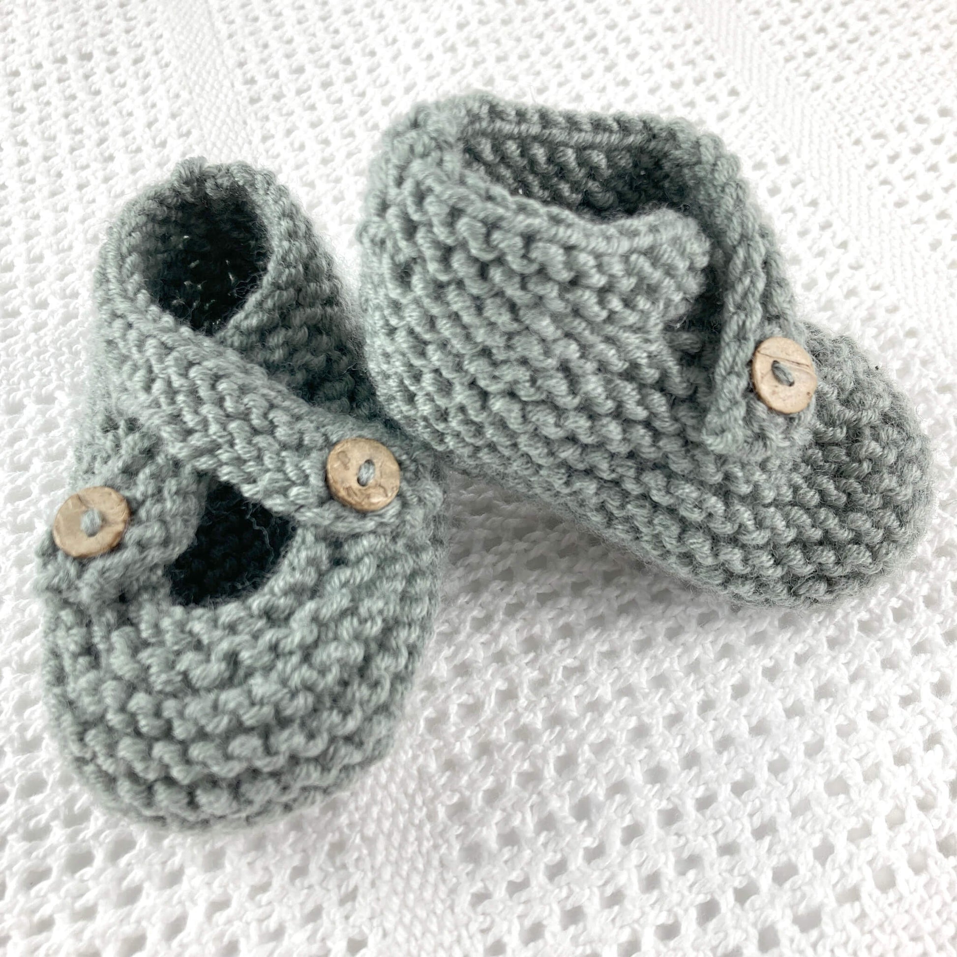 a simple knitting pattern for baby shoes